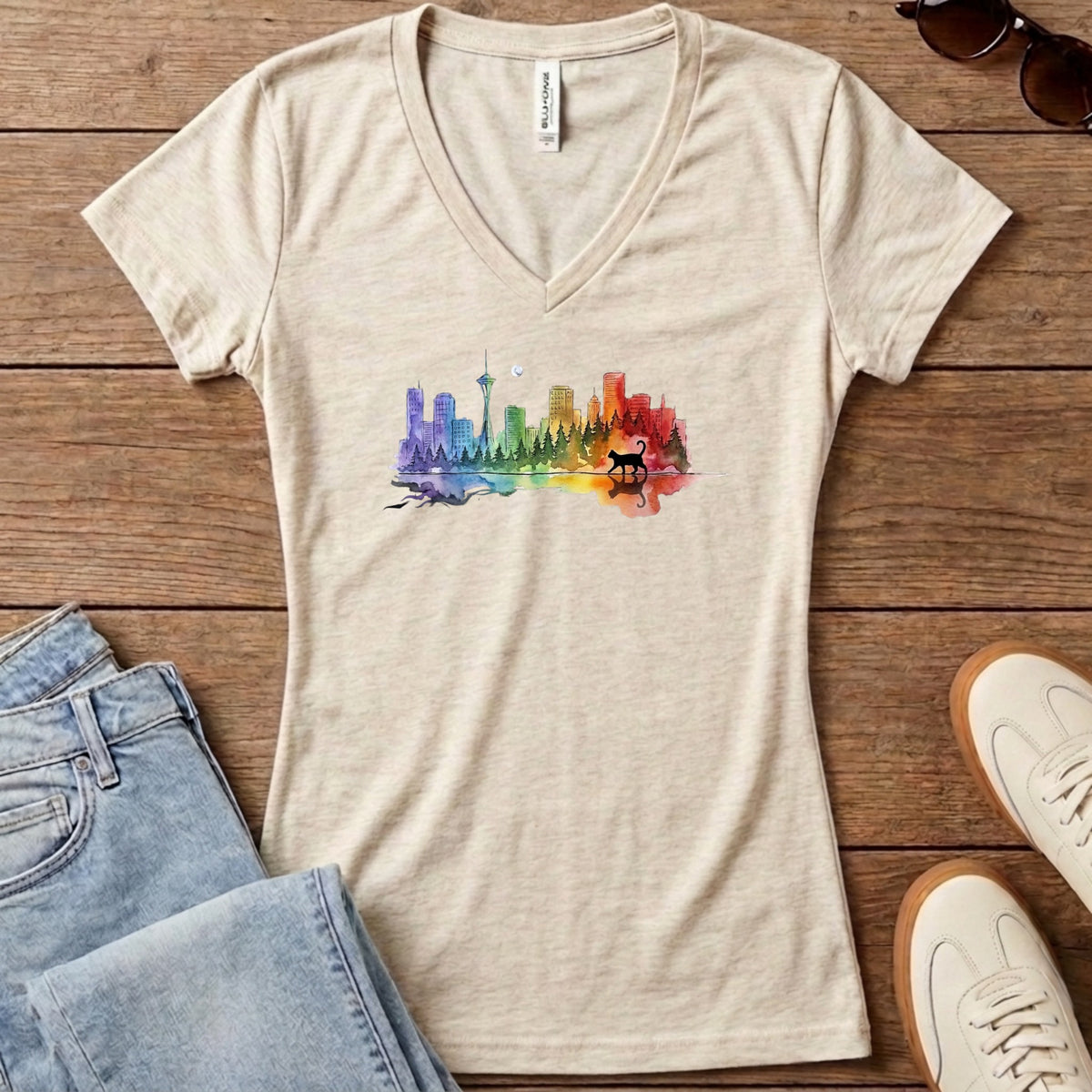Rainbow City Cat Women's V-Neck - Heather Dust