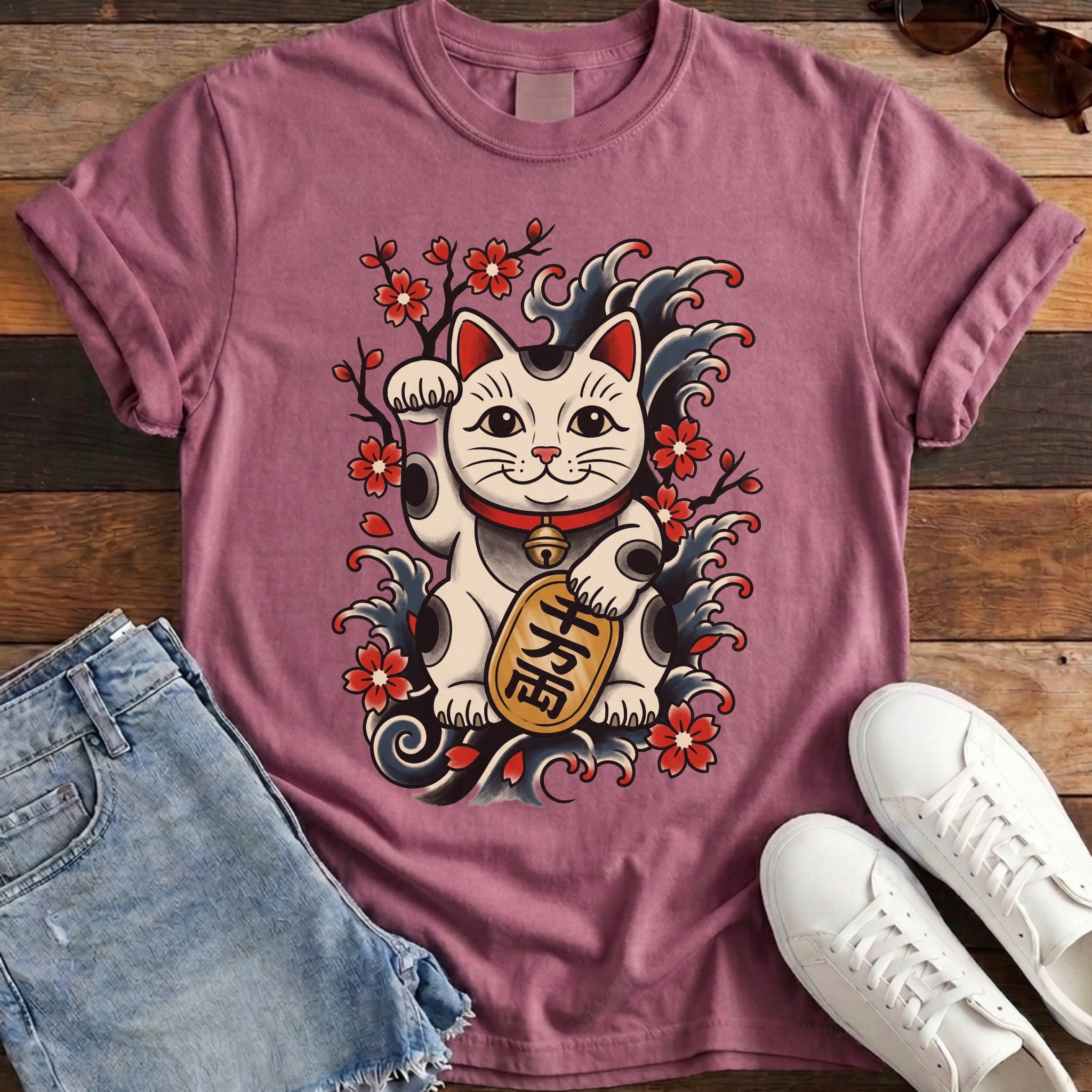 Maneki-Neko Tattoo Flash Tee