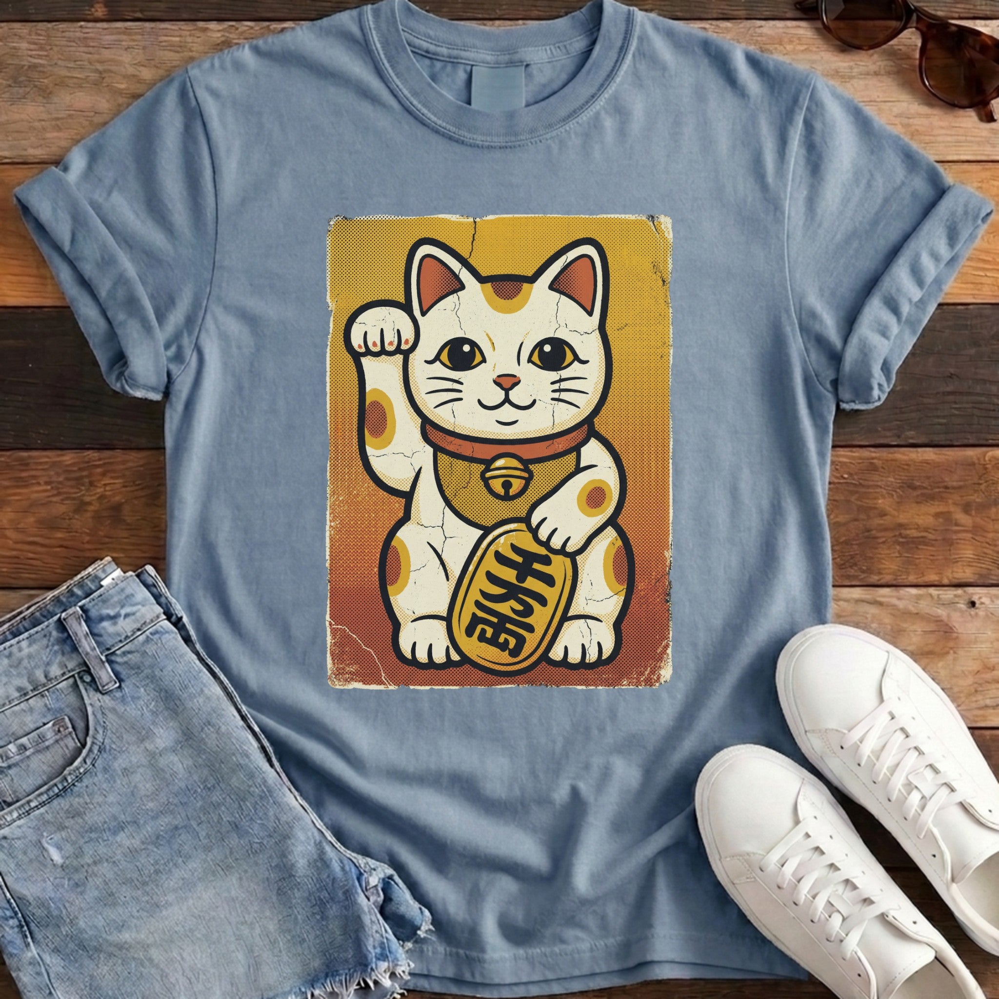 Maneki-Neko Retro Halftone Tee