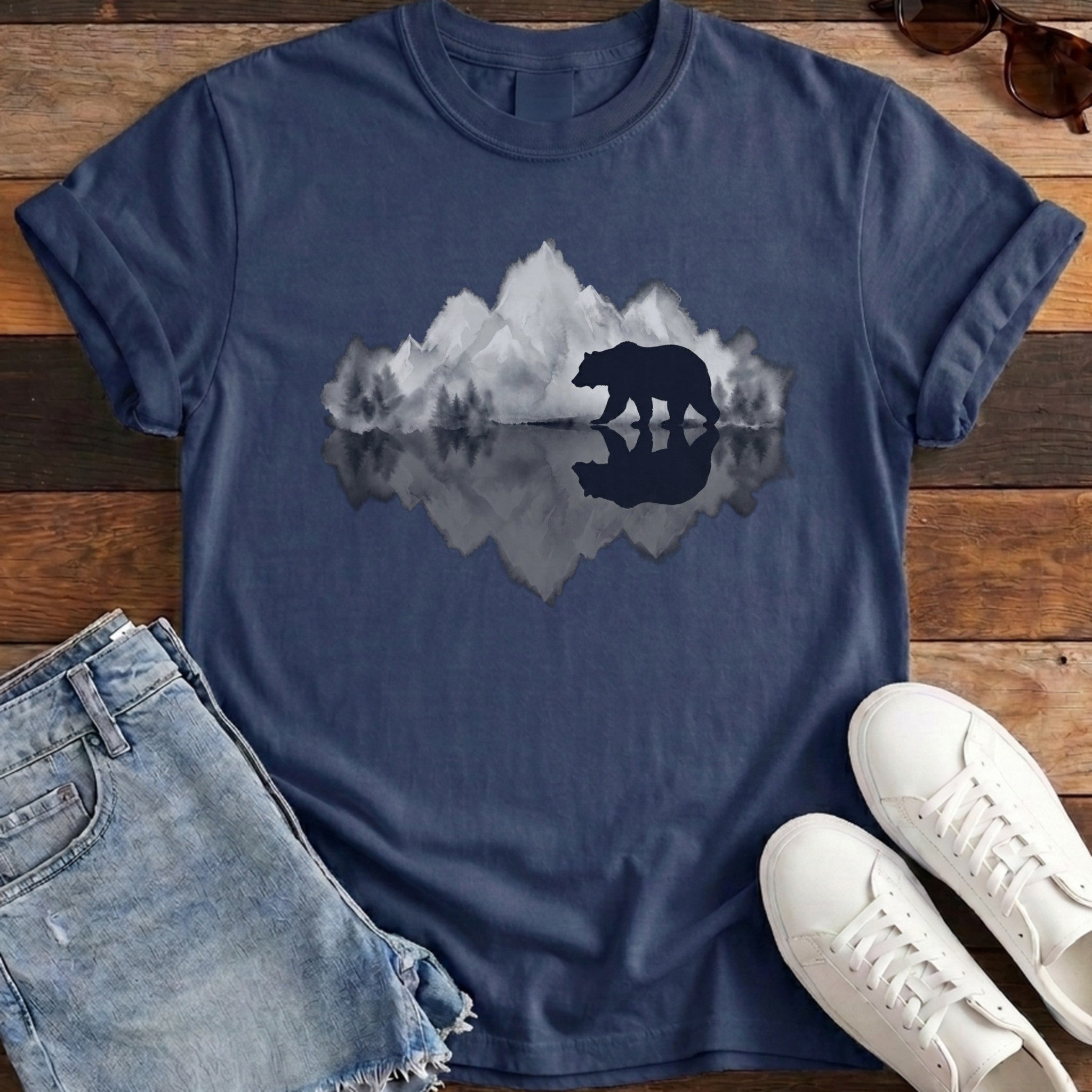 Bear Reflection Tee - Navy