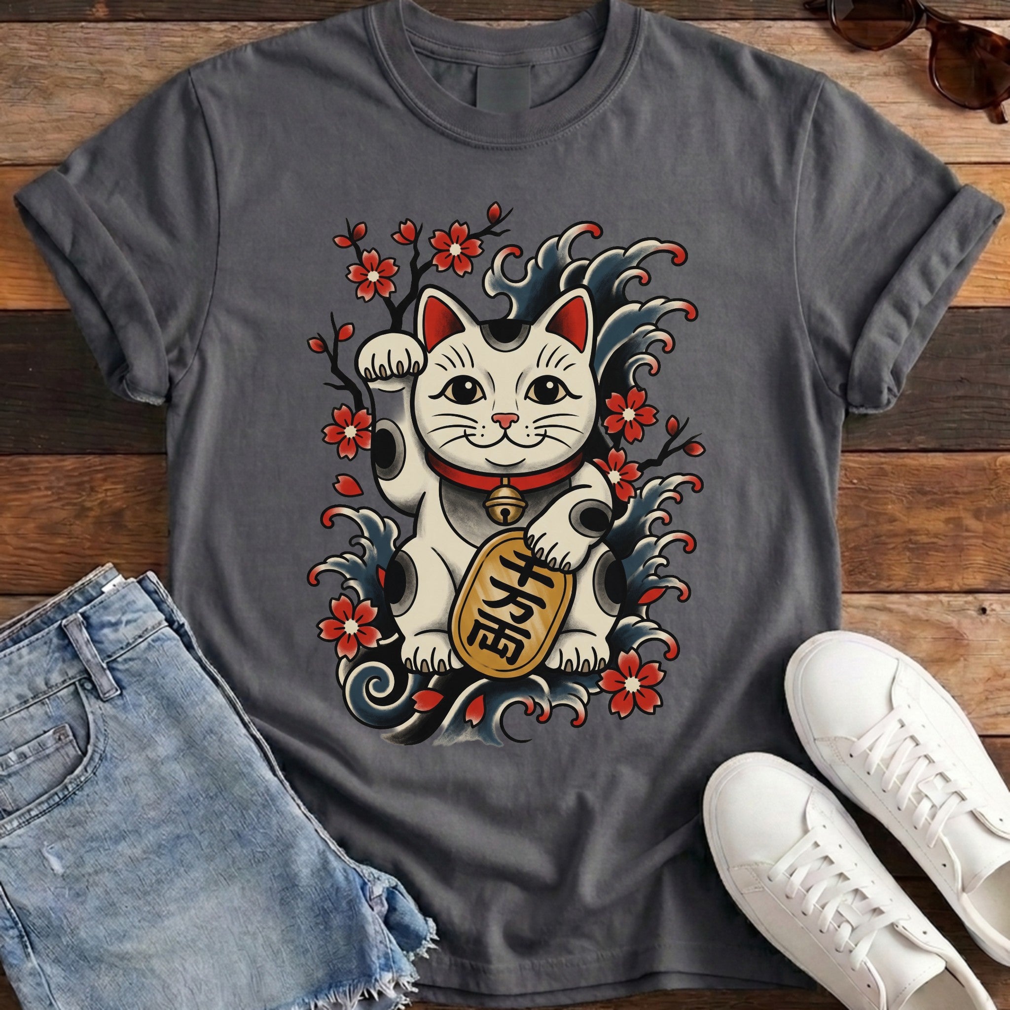 Maneki-Neko Tattoo Flash Tee